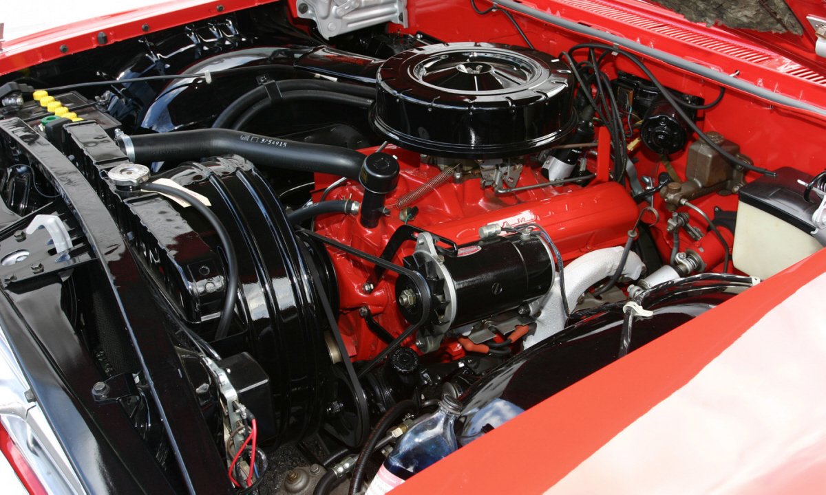 1960 Impala Sport Coupe red BJ auction $34000 3.jpg
